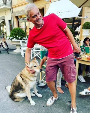 Oleg Tinkov Instagram - After what i went trough the last 4 years battling leukemia, legal disaster, Covid and eventually crazy war, I have learned a lot. I have suffered a lot, cried and thought of life and death, people, kids and pure World. I have almost gone twice from this Planet, and i am still fragile and in the hands of God🙏
And, I love to admit, that I didn’t trade or make any compromises, I stand HIGH and keep my principles. And after having lived in USA for many years, they are, quite unusual for Siberian born:

-Value people’s lives
-Liberal and democratic values
-Respect for the achievements and talents, but not for social level or being rich
-Hate nepotism 
-Hate communists and socialists -Adore capitalism and enterpreneurship 
-We all born for being free and happy.
Yes i have lost most of my money, but was the ONLY Russian businessman who publicly stand against war and Putin, and no one asked me to do so, like some think🤣. Pity for my ex country. Yes i lost everything, but i have my family and my value with me❤️ в России идет по ТВ реклама «Тинькофф.Он такой один», согласитесь… сейчас это особенно звучит мощно😇. Я не продал и не предал свои ценности, хотя потерял Родину и миллиарды долларов. Жаль только, что мало кто за мной последовал, хотя Витя Цой и предупреждал, что не последуют… Ребята, мы все умрем и я от рака и вы просто так, ну или от рака, но важно оставаться человеком и умереть достойно, и чтобы ваши дети вами гордились! А потерять все не страшно, в Евангелие написано, что Господь подаст, как и птицам и зверям полает; не умрем с голоду. Да и мы ж ЛЮДИ, а не волки🤔