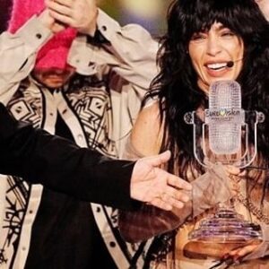 Oleh Psiuk Instagram - Congratulations to @loreenofficial and Sweden on their well-deserved victory at @eurovision! Incredible song and performance! 

By the way, Loreen has won the Eurovision Song Contest twice. Now we’re thinking about it😂

P.S. blue and yellow colors took the cup home again 💙💛

— 

Вітаємо @loreenofficial та Швецію з заслуженою перемогою на @eurovision! Неймовірна пісня та виступ🔥 

До речі, Loreen двічі перемогла на Євробаченні. Тепер ми задумались😂 

P.S. синьо-жовті кольори знову повезли кубок додому 💙💛
