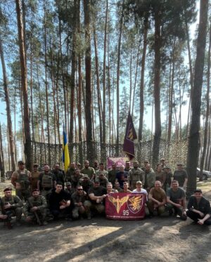 Oleksandr Pedan Instagram - Звітую про поїздку до військових і збір на мій День народження 🙌🏼 

Ми назбирали 151 тисячу гривень. Закупили 9 FPV-дронів з батареями та ще 3 нам подарували. 

Разом із @kostya_detkovskiy, @s.stahoff, @iliya_korman, @yuramagician та Ігорем Білим поїхали на передову особисто передати допомогу. 
 
Куп’янський напрямок. Передали 36-му батальйону 6 дронів і навіть зробили маленький концерт для волонтерів, які безперервно, незважаючи на небезпеку, роблять укриття для того, щоб наші військові могли відновитися.

Далі в нас була Донецька область: Лиман, Святогорськ. Дали кілька концертів там. 

Херсонщина. Також передали 6 дронів 86-му батальйону. І зробили концерт. 

Загалом проїхали три тисячі кілометрів, відвідали більше десяти підрозділів, дали близько десяти концертів. Підняли настрій і військовим, і собі. Віддячили їм за роботу. 

У свою чергу хлопці та дівчата з передової дякують вам за допомогу. За те, що не зупиняєтесь, підтримуєте і продовжуєте донатити. 

Окремо подяка волонтерам, які в Кривому Розі відремонтували нам бус, інакше ми б нікуди не доїхали 🫠

Висновки. Коротко. Роботи там дуже багато. Хлопці та дівчата щоденно, щохвилини ризикують життям. Ми бачили, що відбувається після того, як в будинок, де ми проводили багато вечорів, прилітає КАБ і від нього не лишається нічого, окрім вирви. 

Тому бачите збір – донатьте. Хлопці віддячать 💪🏼
 
Слава Україні!