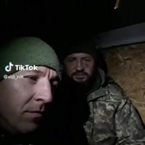 Oleksandr Ponomarov Instagram - Чому тебе раніше не зустрів …
Хлопці душевно співають
