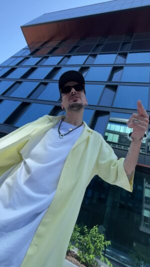 Oleksii Zavgorodnii Instagram - Розклад концертів на найближчий час:

19 серпня – Луцьк (@ambassador.dytynstva)
26 серпня – Львів (@vibe_nation_ua в @otamanresort)
9 вересня – Дніпро (@bartolomeo.resort)
15 вересня – Київ (@boho_yosai)
7 жовтня – Харків (@arizona.place)

Пишіть у коментарях, у якому місті ми з вами зустрінемось.

Відео зроблено в додатку @templify.app ❤️