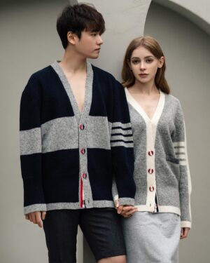 Olena Sydorchuk Instagram - Photoshoot for @thombrowne with @minsooms 
.
.
.
#톰브라운 #톰브라운촬영