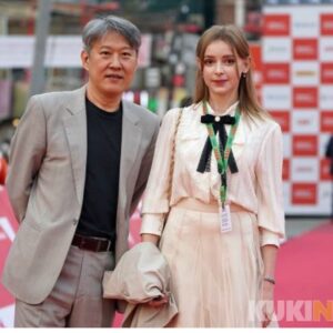 Olena Sydorchuk Instagram - 작년의 최고 순간. 

I’m grateful for the amazing experience and want to say a huge  thanks for being part of the wonderful movie. 
이 멋진 영화에 함께해주셔서 감사합니다 @dwriter2000 ✨.