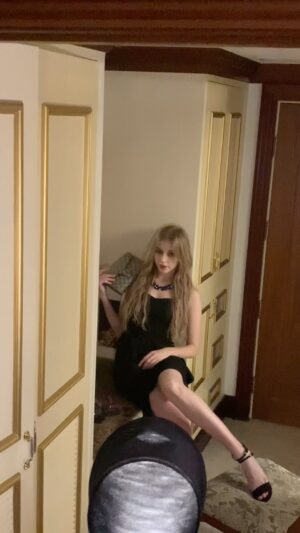 Olena Sydorchuk Instagram - #backstage 

Відео хоч і стареньке, але чому б не поділитися архівом з роботи.