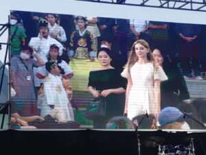Olena Sydorchuk Instagram - 작년의 최고 순간. 

I’m grateful for the amazing experience and want to say a huge  thanks for being part of the wonderful movie. 
이 멋진 영화에 함께해주셔서 감사합니다 @dwriter2000 ✨.