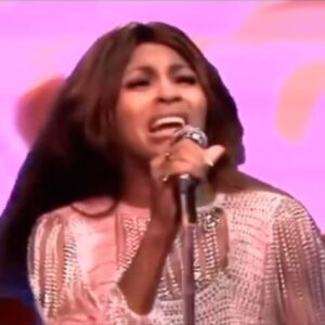 Olga Merediz Instagram - #Proud Mary. Simply Electric. #Icon Simply the Best. RIP Tina Turner! ❤️❤️
Rg: @thelegendsofmusic