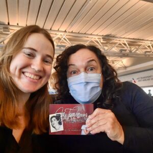 Olga Merediz Instagram - On our way to #phoenixfilmfest with @matildabailey from @clapartners! 

Check out my documentary, My Two Moms - A Story of Separation at the @phoenixfilmfestival.
🎞️🎞️🎞️🎞️
Screening Times:
👉Friday, March 24 at 9:20am
👉Saturday, March 25 at 7:35pm
👉Sunday, March 26 at 5:20pm
.
.
.
.

#MyTwoMoms #MyTwoMomsAStoryofSeparation #filmfestival #documentaryfilms
#Phoenixfilmfest  #teamOlga #CLABold #olgaMerediz