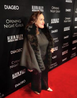 Olga Merediz Instagram - So honored to be invited to the @alvinailey’s 65th Anniversary Opening Night Gala honoring the iconic Judith Jamison. It was an electrifying evening filled with powerful performances. 
Go see them! 
.
.
.
.
.

#magical night #uplifting #judithJamison #alvinailey #aileygala #CynthiaErivo #SunnyHostin #AlvinAiley #AileyGala #americanballet #dance #bellet #openingnightgala