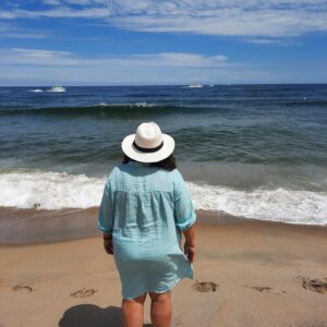 Olga Merediz Instagram - Summer Reset!
.
.
.
.
#July #Summer #beach #TakingTime  #Seaside #SeasideMeditation #summerreset #summer2023☀️🏖🏝#olgamerediz
