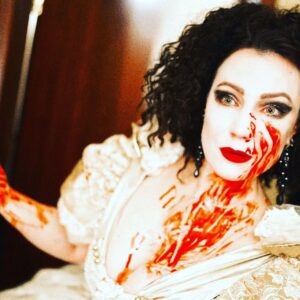 Olga Tumaykina Instagram - Антракт на полгода..До встречи «Король Лир»..это будет новая зимняя премьера! С новыми нами,с нашим режиссёром Юрием Бутусовым..Буду скучать по вам,-мои Лировцы и Лирочки!..Время летит быстро! Желаю нам всем-полетов:и во сне,и наяву! Люблю вас! Ваша Регана!...#корольлир #театрвахтангова #бутусоврежиссер #репетициялюбовьнаша  #ольгатумайкина #евгениякрегжде #янасоболевская #виктордобронравов #артуриванов #василийсимонов #янгахарманов #валерийушаков #юрийцокуров #юрийполяк #денисбондаренко #владимирлогвинов #сергейволков #юрийбутусов