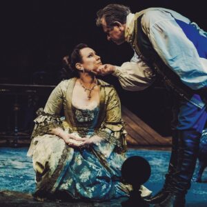 Olga Tumaykina Instagram - Спектакль «Любовь у трона» Симоновское пространство театра Вахтангова! Спасибо,мои дорогие Андрей Максимов @andrey_maximov_official и самый мой крутой партнёр Андрей Ильин @andreyilin2244 !❤️ Новый Орлов врывался сегодня в сон императрицы)) Евгений Кравченко!🎭 с премьерой,Женя! #театрвахтангова #симоновскаясцена #любовьутрона #андрейильин #ольгатумайкина #андреймаксимов #евгенийкравченко