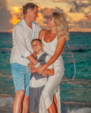 Olga Vainilovich Instagram - It was amazing holidays!!! Thanks @jamanafaru_maldives ! We will back!!! #myJAmanafaru, #myJAmoment, #travel #happymoments #vacation #maldives #islandlife