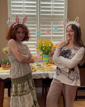 Olivea Morton Instagram - Happy Easter everyone!🤍💞The last pic one is giving 2016