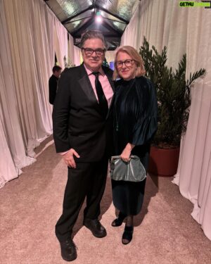 Oliver Platt Instagram - Emmys baby part 2!!
#Emmys #TheBear @thebearfx @ayoedebiri @ebonmossbachrach
