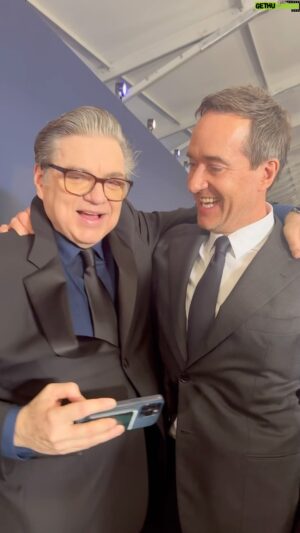 Oliver Platt Instagram - My night at the #SAGAwards

#TheBear @thebearfx