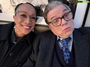Oliver Platt Instagram - Big, huge arc kicking off for my beloved Sharon Goodwin tonight! Do we have her back? Yes we sure do! #ChicagoMed #OneChicago