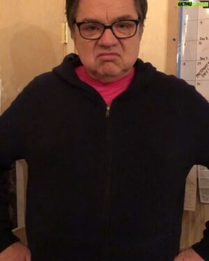Oliver Platt Instagram - Join me and @ppillinoisaction on 1.24.18 for #Roe45 and help elected leaders who will fight for us! ppiaction.org/Roe45
#ActVoteWin