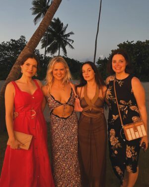 Olivia Grace Applegate Instagram - Too much to capture. Belated @passion.con appreciation post! Sound on in the first video to hear the incredible hype squad. Thank you, @passionflix for having me and creating such an incredible event! 💕💕💕