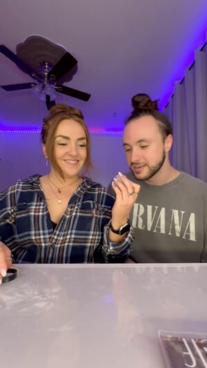 Olivia Leclerc Instagram - PARTIE 1 💄
Il devine le nom de mes produits de maquillage… et c’est un flop. 
#makeup #maquillage #boyfriend #boyfriendchallenge #challenge #makeupchallenge #devine #copain #girlfriend