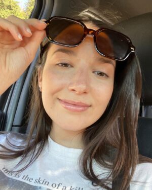 Olivia Steele-Falconer Instagram - Hello it’s me again!