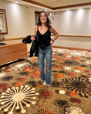 Olivia Steele-Falconer Instagram - Me, on my way to see my dad sing as the new lead singer in @trooper at @casinoramaresort with @official_prism_band and @saga_band 🎤🖤🔥💖