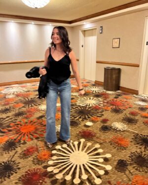 Olivia Steele-Falconer Instagram - Me, on my way to see my dad sing as the new lead singer in @trooper at @casinoramaresort with @official_prism_band and @saga_band 🎤🖤🔥💖