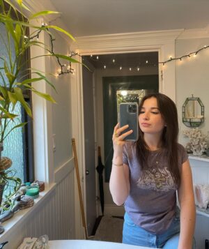 Olivia Steele-Falconer Instagram - 💫🌿🦋🦌💛