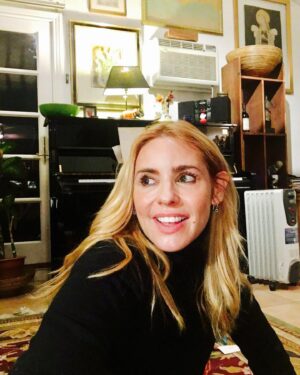 Olivia d'Abo Instagram - Hey friends! 🤗Organizing my closet and looking forward to the fall weather 🍁What will all of you be doing this weekend? Happy Friday ♥️
