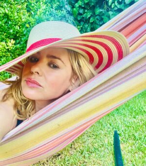 Olivia d'Abo Instagram - Relaxing in the hammock ☺️