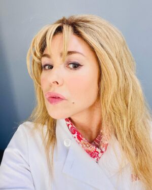 Olivia d'Abo Instagram - Happy Friday friends! Going on week 2 of shooting in Kentucky with an amazing cast, director and set of writers and producers - the belly laughs don’t stop! 😂 We are shooting the funniest series I’ve ever been a part of! Here’s to an amazing weekend ! ❤️🙏