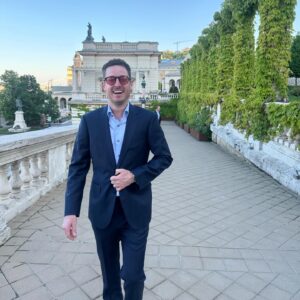 Olivier Primeau Instagram - La famille sur son 31 pour notre dernière soirée à Budapest. #familytrip