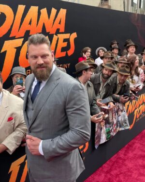 Olivier Richters Instagram - Seeing my colleagues @phoebewallerbridgesource , @theofficialmads , @boydholbrook and John Rhys-davies again at the premiere of @indianajones, gave me a lot of joy. Working together for so long, created a strong band. It was amazing to work with these tallents but also a major opportunity: everything I learned from them I will take to the next movies as an actor.

Dutch Giant Fueled by:
@musclemeatnl
@dutchgiantnutrition

Suit by: @skikktailoring

@disney @lucasfilm @disneyplus
@disneynl #thedutchgiant #harrisonford #indianajones #indianajonesandthedialofdestiny #disney #disneyplus #lucasfilm #movie #movies #cinema #hollywood #premiere #madsmikkelsen #phoebewallerbridge