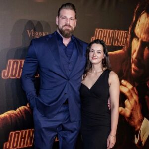 Olivier Richters Instagram - At John Wick 4 Premiere (@johnwickmovie) . I give it a 9/10 best one out of the 4. Every scene is mindblowing with an ending no one sees coming. 100% go see it!! 

Suit from @skikktailoring

@lionsgate @independentfilmsnl #keanureeves #thedutchgiant #movie #johnwick #johnwick4 #premiere #amsterdam #action #cinema #actor #musclemeatnl