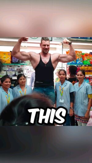 Olivier Richters Instagram - When you go to India while being 2.18m / 7'2" 😅. Hordes of people continuesly following me. Nonetheless awesome week and experience in Mumbai!

Powered by @musclemeatnl & @dutchgiantnutrition

#thedutchgiant #olivierrichters #musclemeatnl #dutchgiantnutrition #dutchgiant #india #mumbai #bodybuildng #fitness #tallpeopleproblems #tall #tallpeople #tallproblems #funny #tall