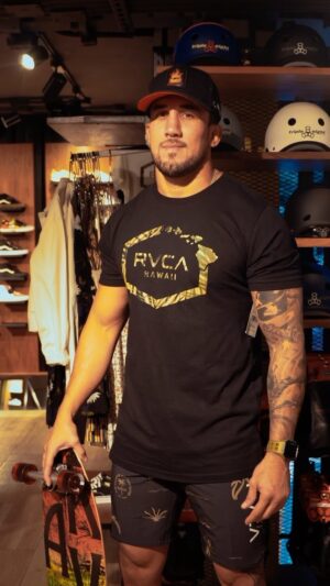 Omar Antonio Morales Ferrer Instagram - ¿Nos vemos este viernes 24 de noviembre? 🔥🤘🏻

DESCUENTO DESDE EL 30% HASTA EL 60% 🥵

Marcas como:

-RVCA 
-Santa Cruz 
-Ripcurl 
-Pelagic 
-Vissla 
-Leatt 

Y MÁS 🔥

¡Visítanos! 

Horario especial desde las 9:00 am hasta las 11:30 PM 😎