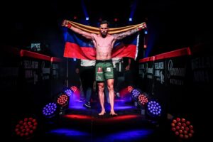 Omar Antonio Morales Ferrer Instagram - Walkout.