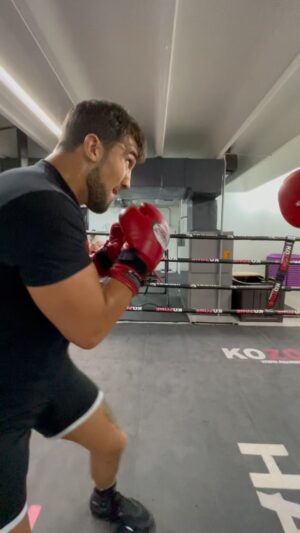 Omar Antonio Morales Ferrer Instagram - Hasta el más bobo puede ser lobo🎶🎵