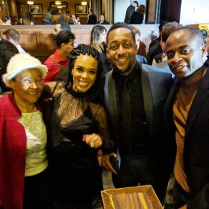 Omar Benson Miller Instagram - Opening Night for LIGHTS OUT Nat King Cole was fantastic. Brilliant performances all around. Thank you to my brother @dulehill for the invite & thanks Mama for letting me wear your face! #lightsoutgp #openingnight @kingofbingo has emerged with this one! MUST SEE @geffenplayhouse