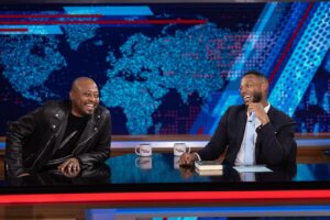 Omar Epps Instagram - If you haven’t already, make sure you check out this episode of @thedailyshow! 
My brother @marlonwayans did an amazing job guest hosting!🔥🔥🔥
#DayOnes
#Ascension 
#ItOnlyGetsGreater
👁️👁️
