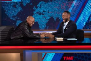 Omar Epps Instagram - If you haven’t already, make sure you check out this episode of @thedailyshow! 
My brother @marlonwayans did an amazing job guest hosting!🔥🔥🔥
#DayOnes
#Ascension 
#ItOnlyGetsGreater
👁️👁️