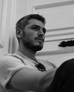 Ömer Faruk Aran Instagram - 🐦‍⬛