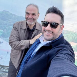 Omid Hajili Instagram - .
با آقا جواد خیابانی عزیز / با سواد، خوش صحبت، مهربون و بسیار دوست داشتنی... 
✋🏻😍❤️
.
.
.
#جواد_خیابانی #امیدحاجیلی #امید_حاجیلی #حاجیلیتو #omidhajili #hajilitto #hajilito #javadkhiabani