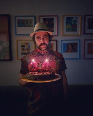 Omid Nemati Instagram - -36-
اين شايد عجيب ترين تولدم بود-تولد در قرنطينه
#quarantine 
#quarantinelife