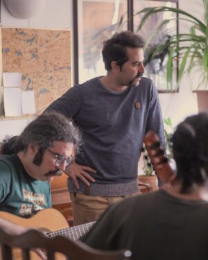 Omid Nemati Instagram - ما سه نفر | پالِت
@pallettmusic 
#pallettmusic
📸 @mahbooobehtm