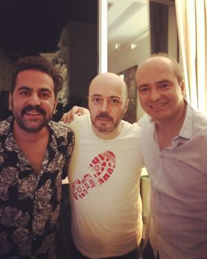 Omid Nemati Instagram - .
دانشجو بودم که آلبوم گروه اوهام اومده بود.

نه تنها توی کارگاه‌های نقاشی بهش گوش میدادیم که در mp3player درب و داغونم از دانشگاه تا خونه هم درگیرش بودم.

بابک ریاحی پور و شهرام شعرباف از هر دوی شما ممنونم به خاطر تاثیری که روی من و نسلم گذاشتید و امیدوارم سال‌های سال به معجزاتتون ادامه بدین و ما هم کنارتون کیف کنیم.
#اوهام 
#اساتید_امر