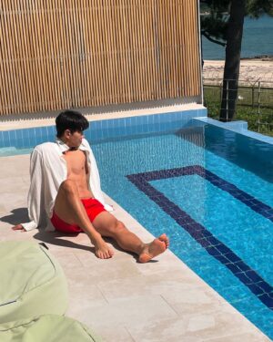 On Ju-wan Instagram - 미리 다녀온 여름휴가🌊