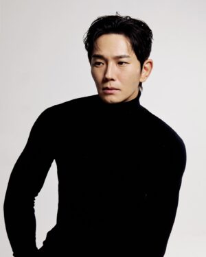 On Ju-wan Instagram - New profile.

color or monochrome??

Thx @jdzcity
