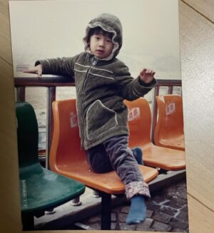 On Ju-wan Instagram - 새해 복 많이 받으세요🙇‍♂️

2024년 설 연휴 건강하게 행복하게 보내고~ 
좋은 추억과 기억으로 가득하게~🙏

본집와서 앨범 뒤적거리다~ㅎ