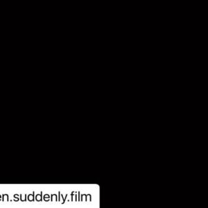 Öner Erkan Instagram - Melisa Önel’in 35’inci Uluslararası Tokyo Film Festivali’nde “Asian Future” bölümünde yarışacak filmi Aniden’in afişi ve fragmanı sinemaseverlerle buluştu.
 
Vigo Film ve Aniden Film’in yapımını üstlendiği, senaryosunu Feride Çiçekoğlu ve Melisa Önel’in kaleme aldığı, yönetmenliğini Melisa Önel’in üstlendiği “Aniden’in” fragmanı ve afişi sinemaseverlerle buluştu.
 
Film, koku alma duyusunu kaybeden Reyhan’ın hayatla yeni bağlar kurmak için çıktığı yolculuğu beyaz perdeye taşıyor. Filmin fragmanını Fırat Terzioğlu kurgularken, posterini ise Daire Creative tasarladı. Melisa Önel’in ikinci uzun metrajlı filmi olan “Aniden”, 26 Ekim 2022’de Tokyo Film Festivali’nde dünya prömiyerini gerçekleştirecek. 
 
Başrollerinde Defne Kayalar, Öner Erkan, Şerif Erol, Ayşenil Şamlıoğlu’nun  yer aldığı kadroda Dilan Çiçek Deniz konuk oyuncu olarak yer alıyor.  Aysel Yıldırım, Mehmet Bilge Aslan, Esra Kızıldoğan’ın rol aldığı filmde dizilerden tanınan çocuk oyuncu Su Çeper de bulunuyor.
 
“Aniden,” T.C. Kültür ve Turizm Bakanlığı Sinema Genel Müdürlüğü’nden yapım desteği almış bir Türkiye - Almanya- Sırbistan ortak yapımıdır.