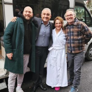 Onur Atilla Instagram - Hayytt! 🫶✨️
@alicanyucesoy @deryakaradas1 @engingunaydn 
#Hücreler 🎭🎬